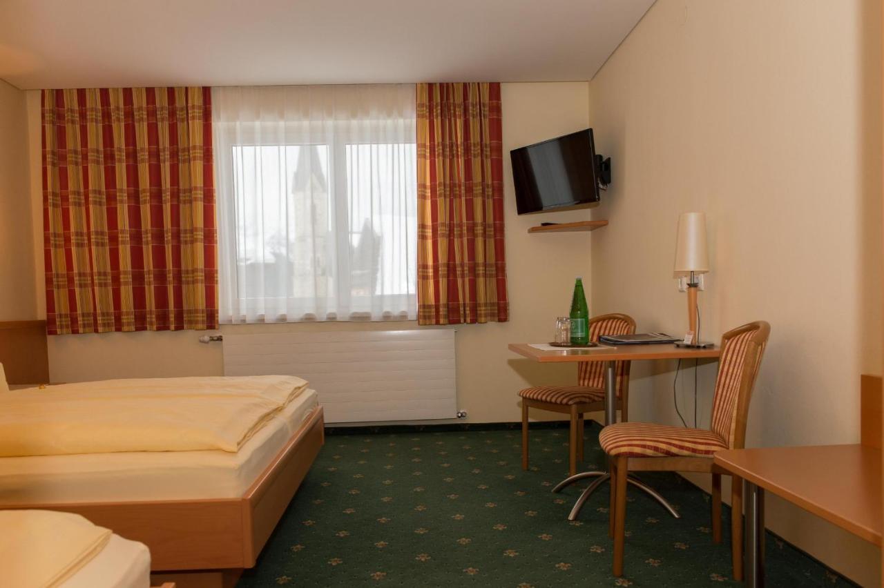 Pension Elisabeth Russbach am Pass Gschuett Room photo